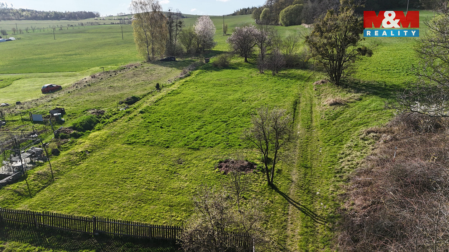 Prodej stavebního pozemku 1 645 m² – další