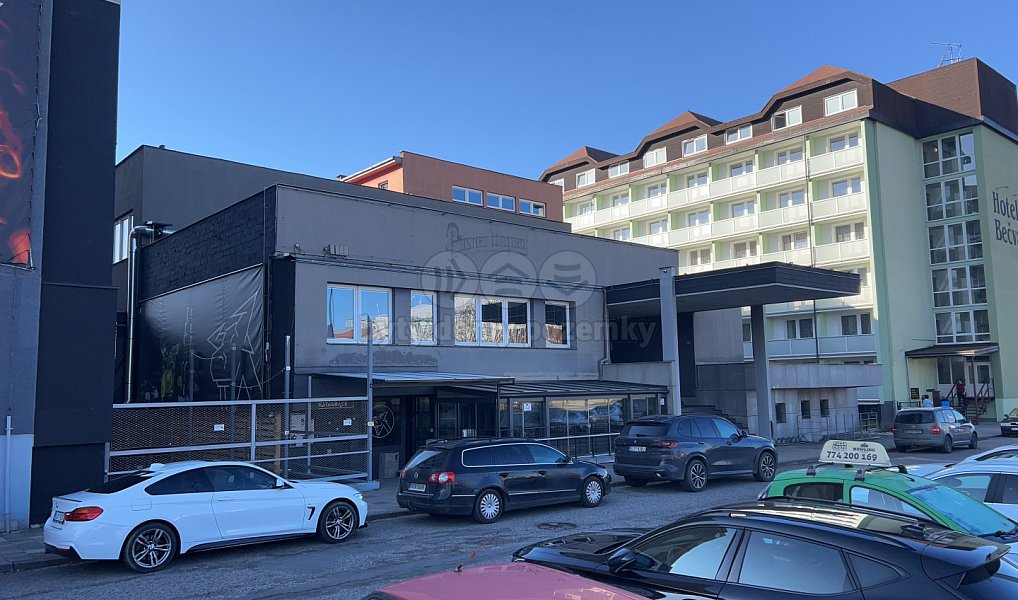 Pronájem obchodních prostor 866 m², Rožnov pod Radhoštěm – náhled fotky 2