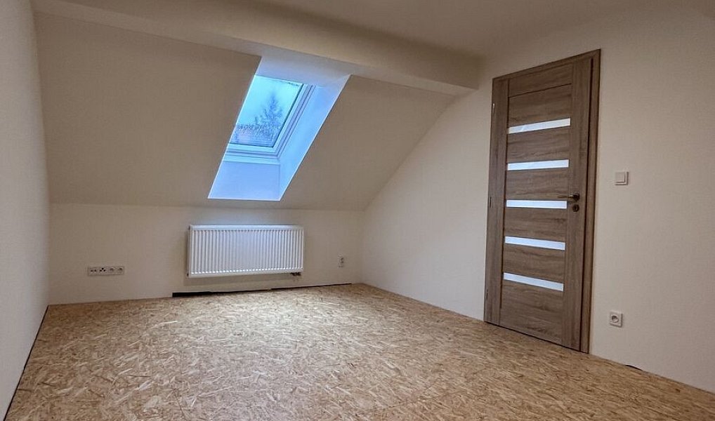 Prodej domu 132 m² s pozemkem 1 031 m², Nechanice – náhled fotky 21
