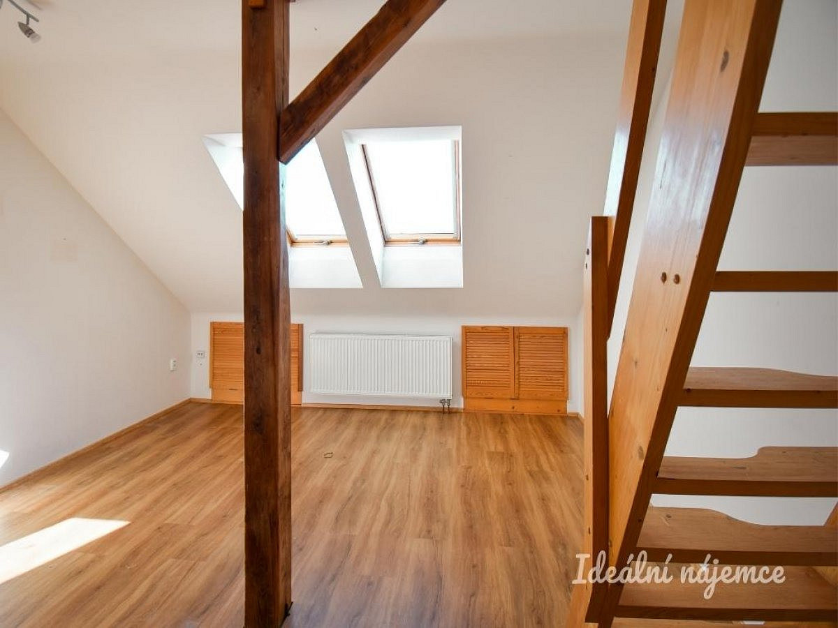 Pronájem bytu 2+1 64 m² – fotografie 4