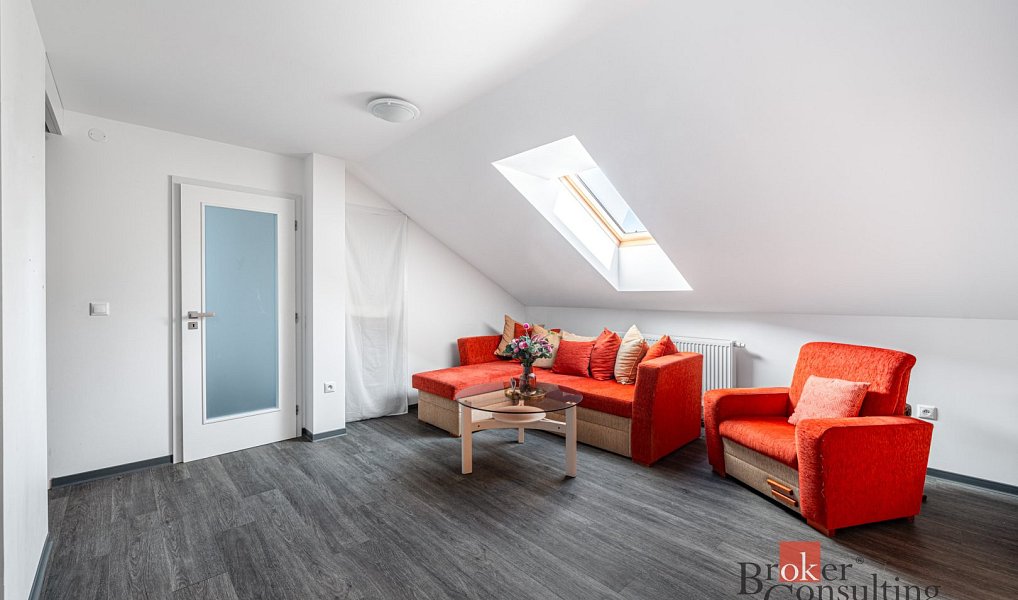 Prodej domu 195 m² s pozemkem 1 215 m², Kamenice – náhled fotky 21