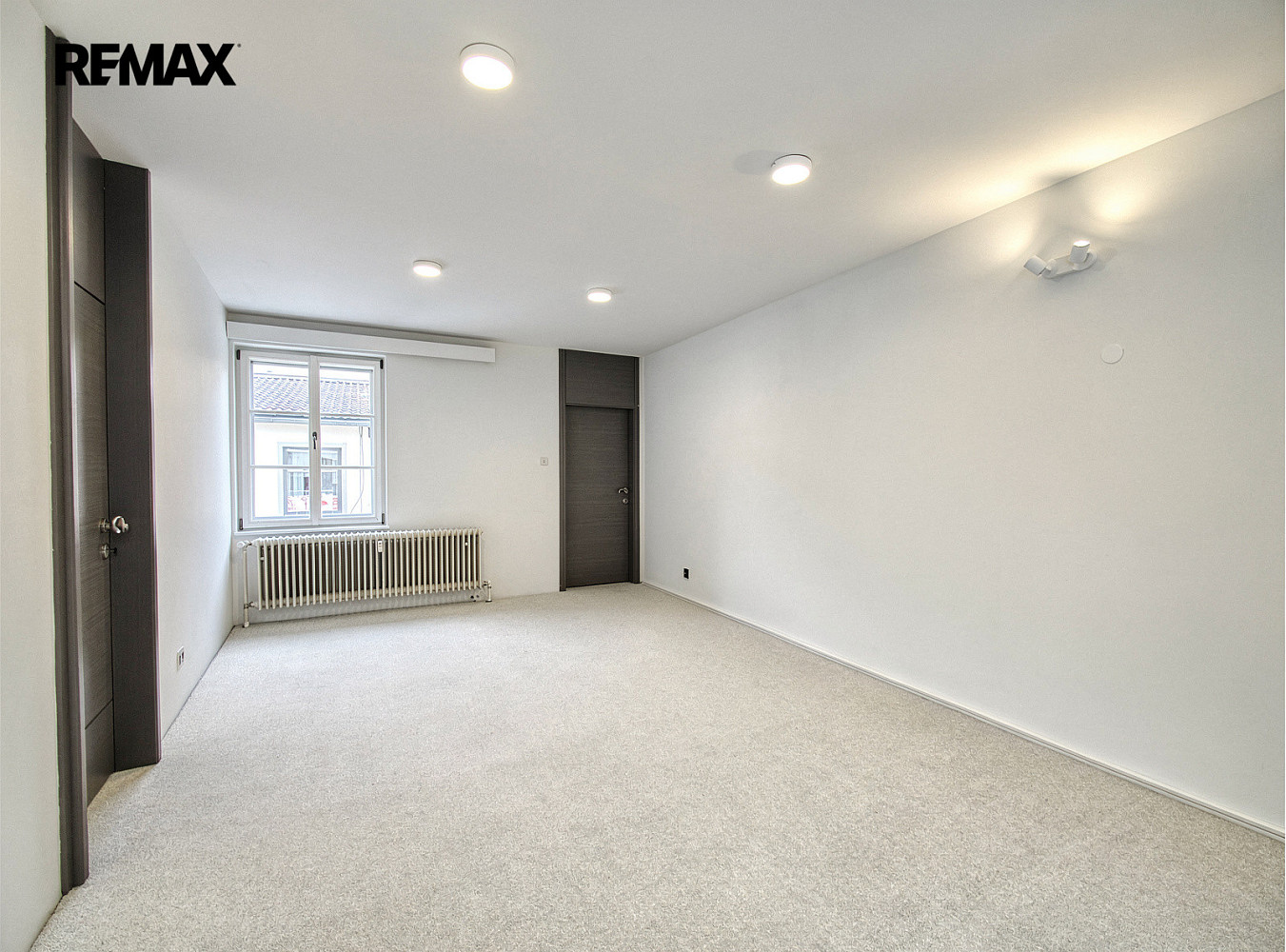 Pronájem kanceláře 29 m² – fotografie 2