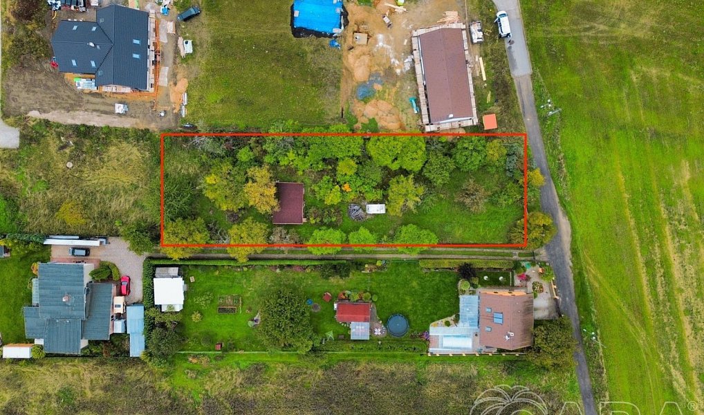 Prodej stavebního pozemku 2 050 m², Smečno – fotka 1 z 6