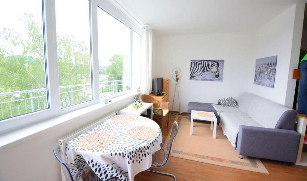 Pronájem bytu 1+kk 40 m², Beroun – náhled fotky 7