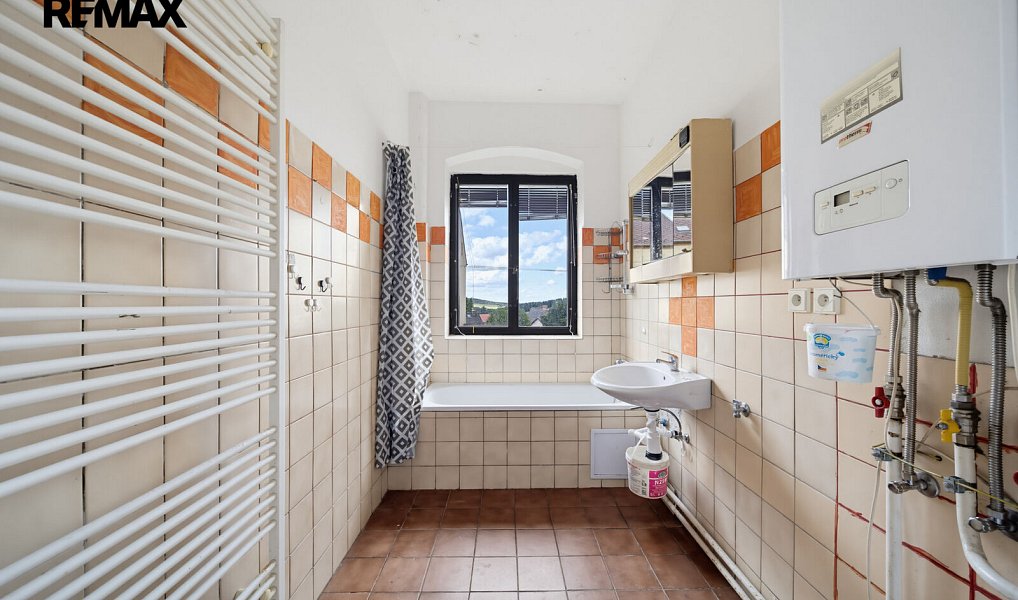 Prodej domu 340 m² s pozemkem 300 m², Aš – náhled fotky 20