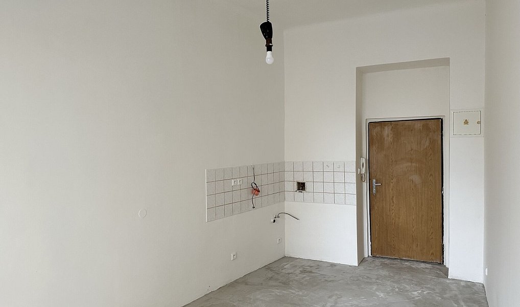 Prodej bytu 1+kk 20 m², Praha – náhled fotky 2