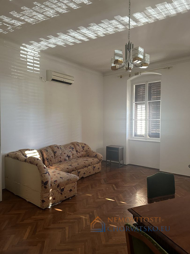 Prodej bytu 1+kk 84 m² - Widok 5