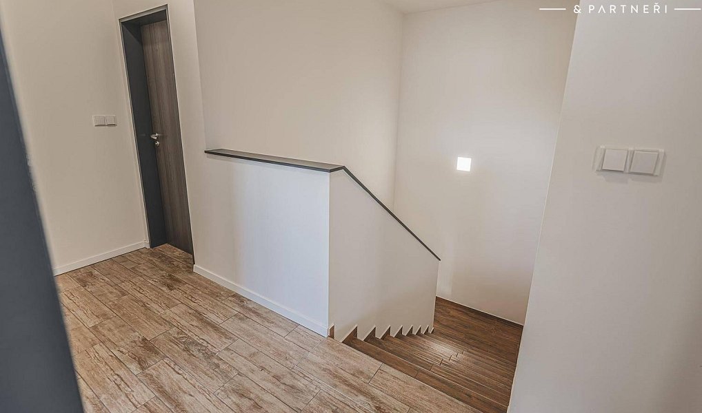 Prodej domu 150 m² s pozemkem 213 m², Dříteč – náhled fotky 19