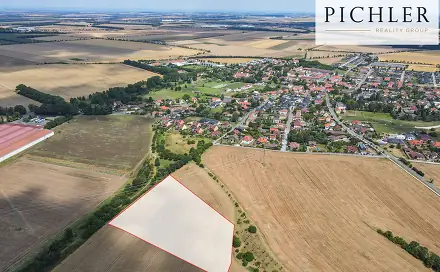 Prodej pole 15 825 m², Červený Újezd, okres Praha-západ