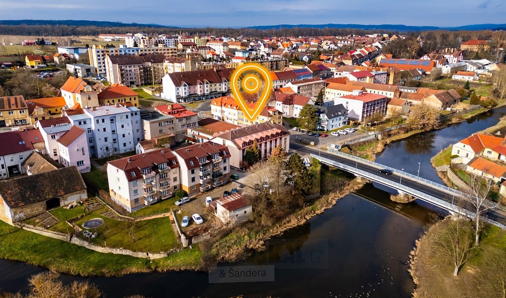 Prodej ubytovacího objektu 1 104 m², Protivín – náhled fotky 2