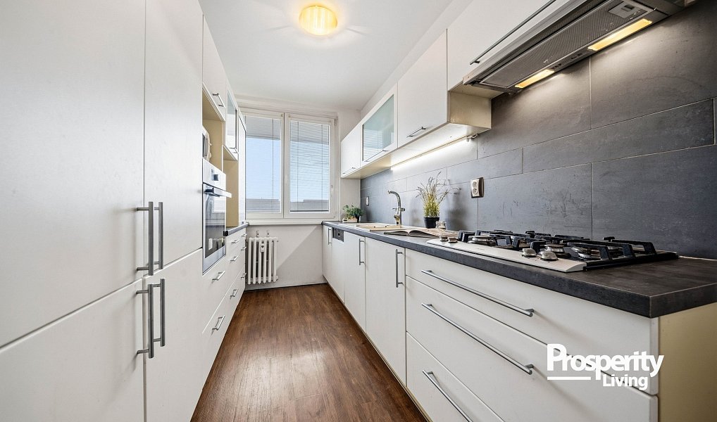 Prodej bytu 3+1 73 m², Praha – náhled fotky 2