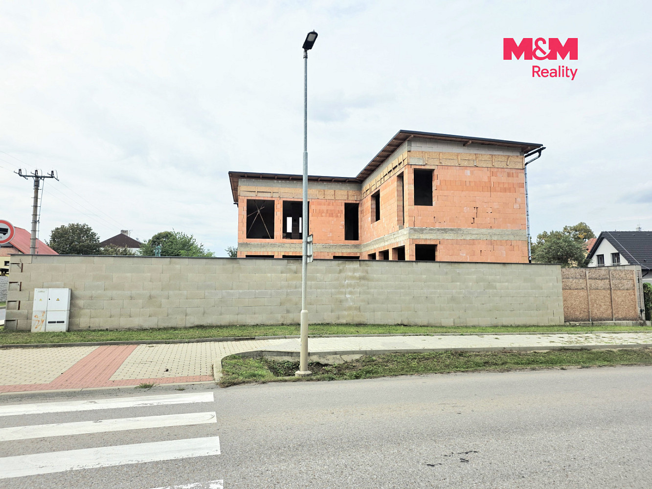 Prodej domu 289 m² s pozemkem 491 m² – fotografie 2