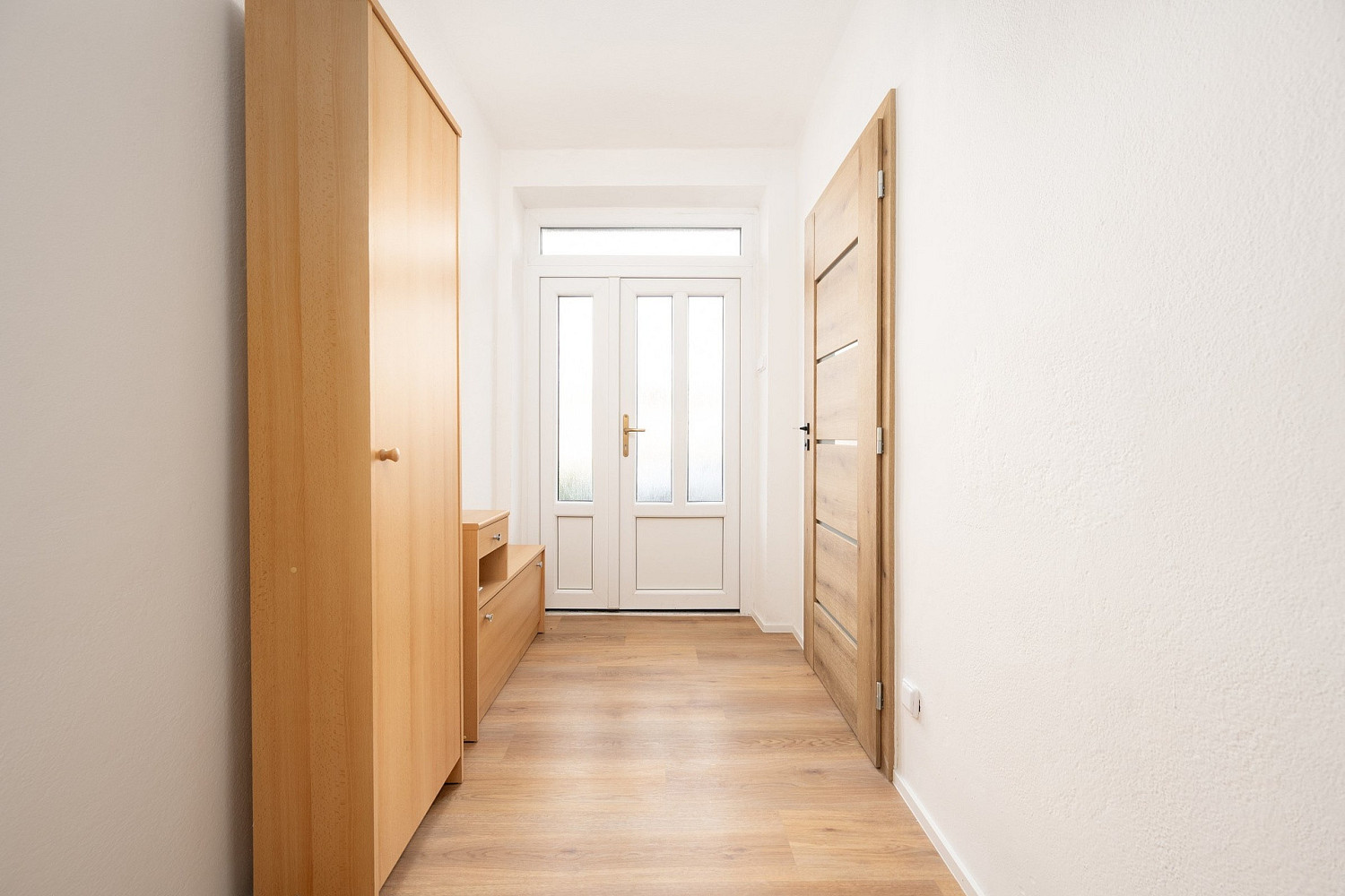Pronájem bytu 2+kk 62 m² — photo 2