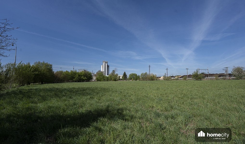 Prodej komerčního pozemku 9 749 m², Smiřice – náhled fotky 11