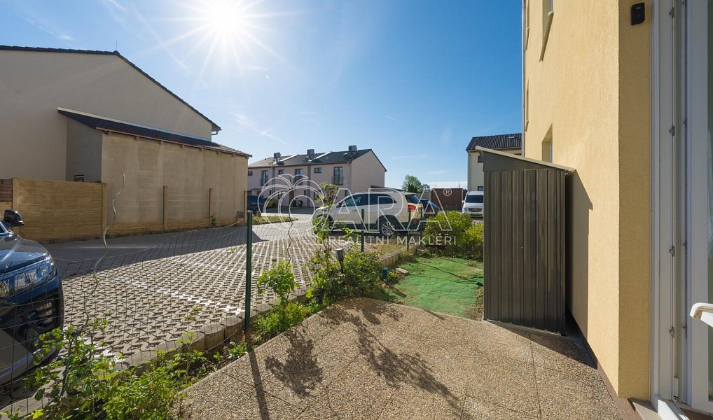 Prodej bytu 2+kk 53 m², Chýně – náhled fotky 14
