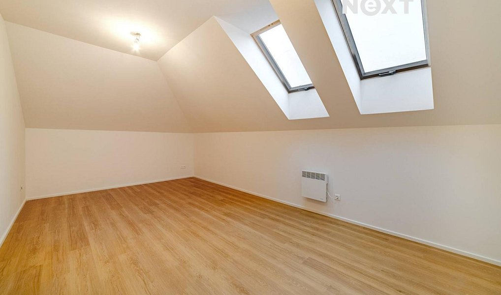 Prodej bytu 1+kk 30 m², Praha – náhled fotky 2