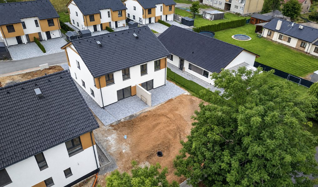 Prodej domu 114 m² s pozemkem 348 m², Stochov – náhled fotky 4