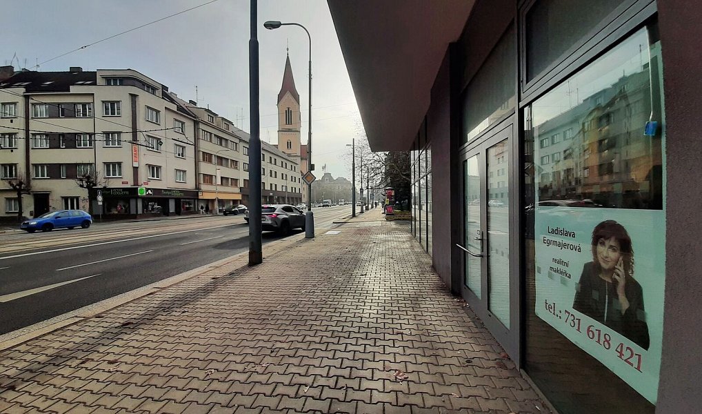 Pronájem obchodních prostor 123 m², Plzeň – náhled fotky 8