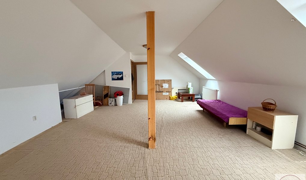 Prodej domu 110 m² s pozemkem 170 m², Žalhostice – náhled fotky 8