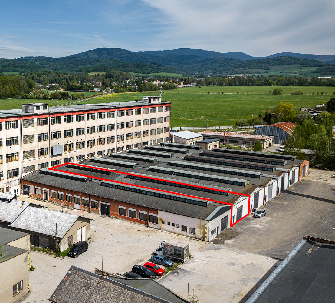 Pronájem skladovacích prostor 420 m²