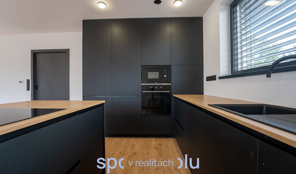 Prodej domu 113 m² s pozemkem 702 m², Zlámanec – náhled fotky 13