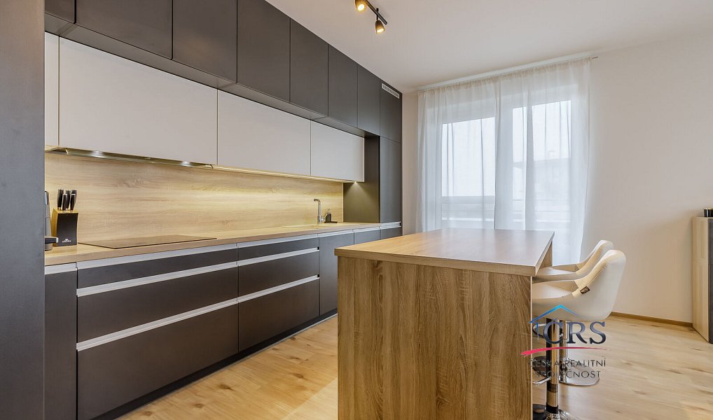 Prodej bytu 3+kk 93 m², Praha – náhled fotky 2
