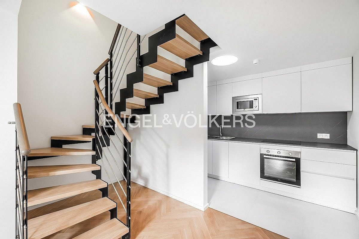 Pronájem bytu 4+kk 118 m² – fotografie 5
