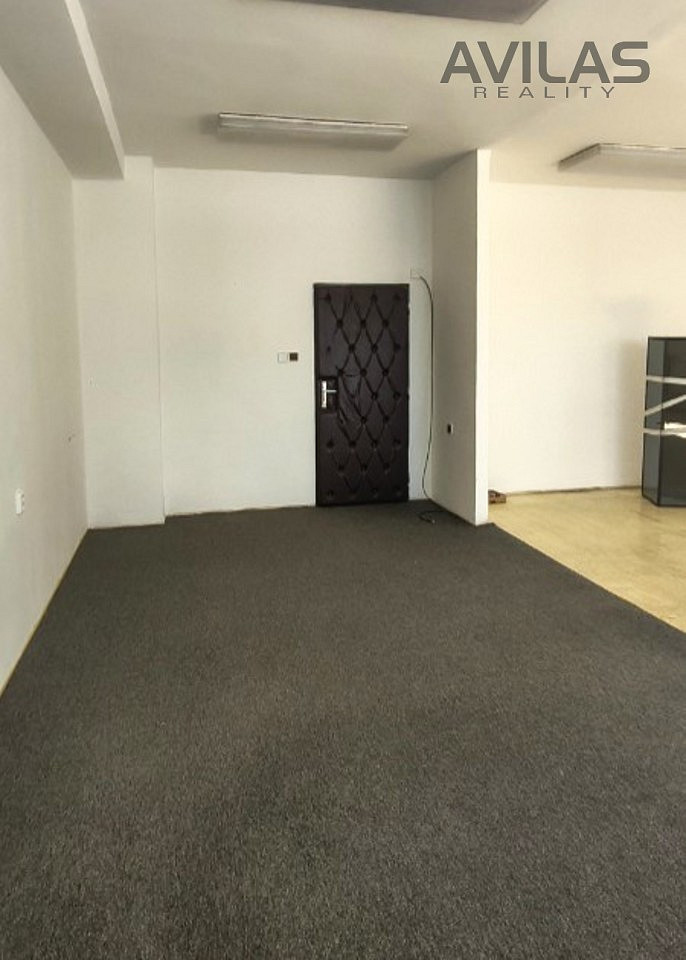 Pronájem kanceláře 38 m² – fotografie 3