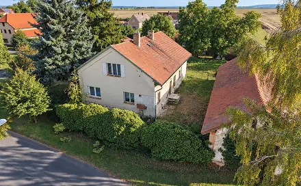Prodej domu 110 m² s pozemkem 1 184 m², Račetice, okres Chomutov