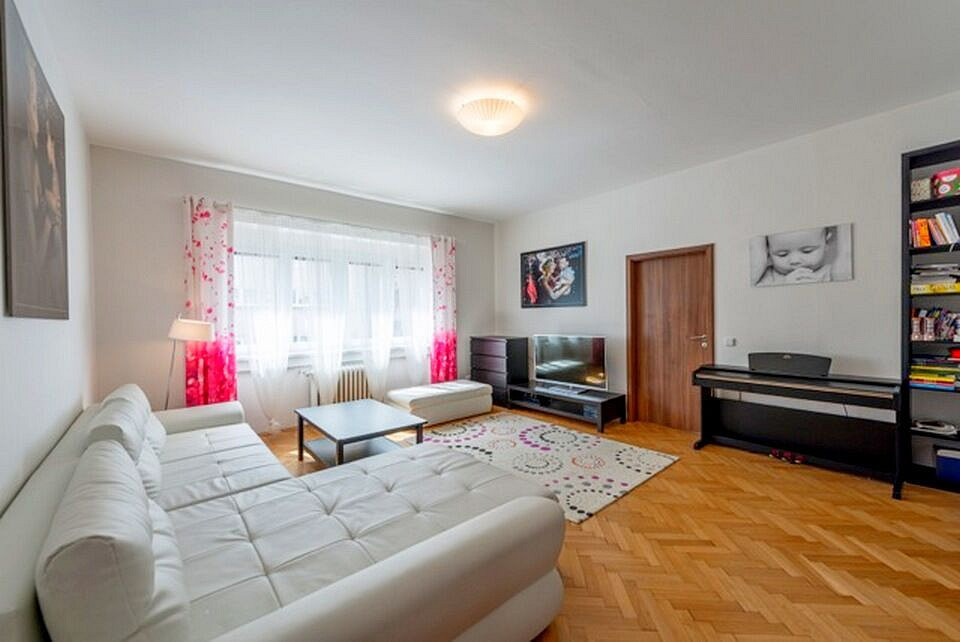 Pronájem bytu 3+1 115 m² — photo 2