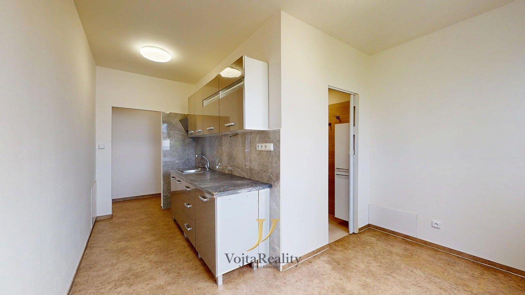 Prodej bytu 2+1 58 m² – pohled 2