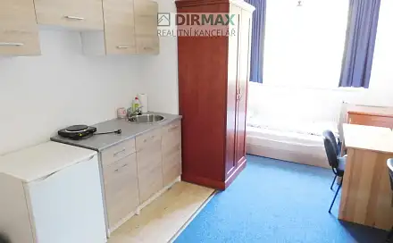 Pronájem bytu atypického 29 m², Dobřanská, Plzeň - Valcha