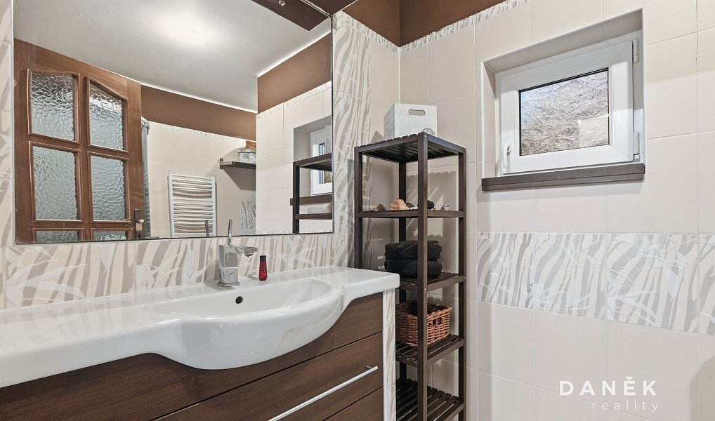 Prodej domu 210 m² s pozemkem 214 m², Ivančice – náhled fotky 23