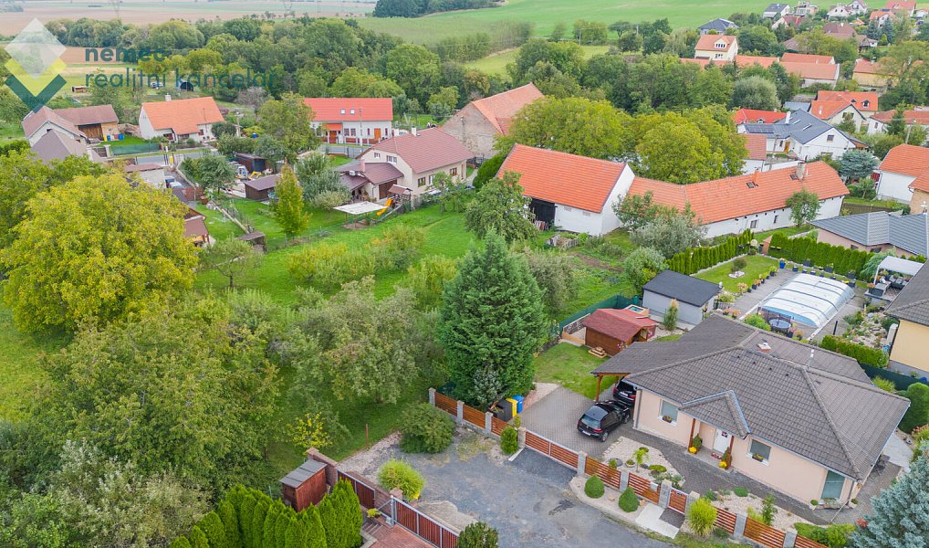 Prodej stavebního pozemku 1 606 m², Přišimasy – náhled fotky 5