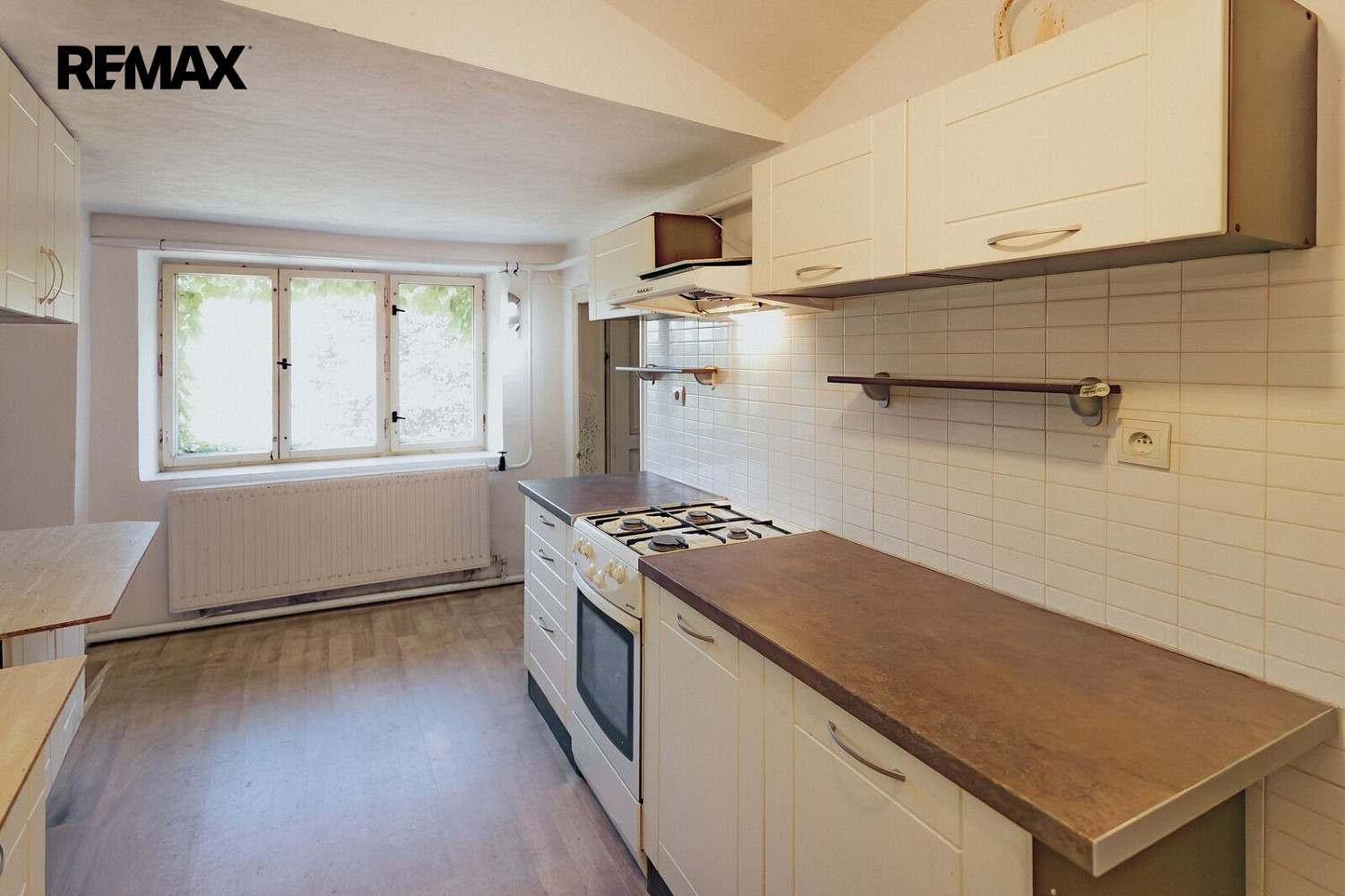 Prodej domu 192 m² s pozemkem 2 495 m² – fotografie 2