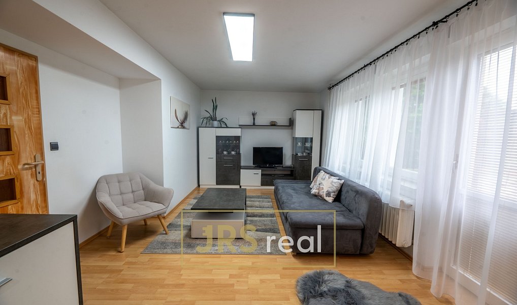 Prodej domu 226 m² s pozemkem 1 446 m², Moravany – náhled fotky 9