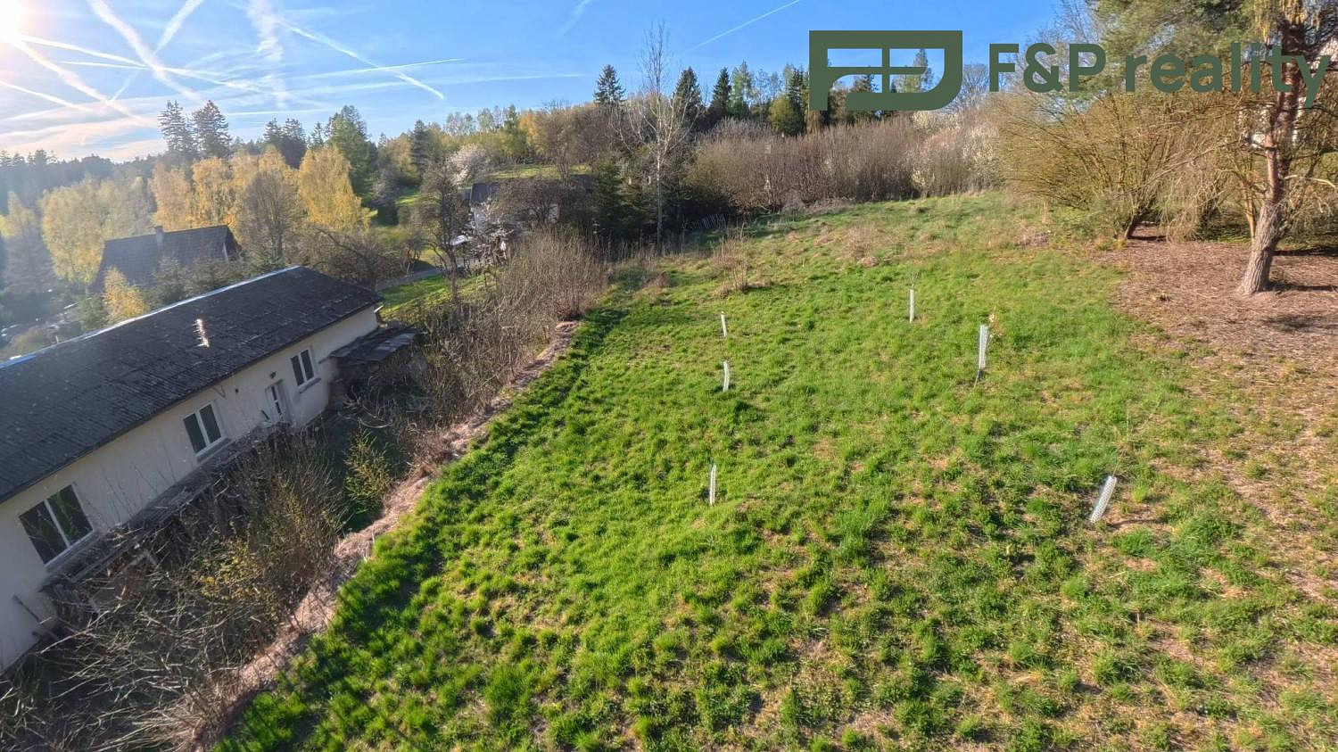 Prodej stavebního pozemku 1 010 m² – fotografie 2
