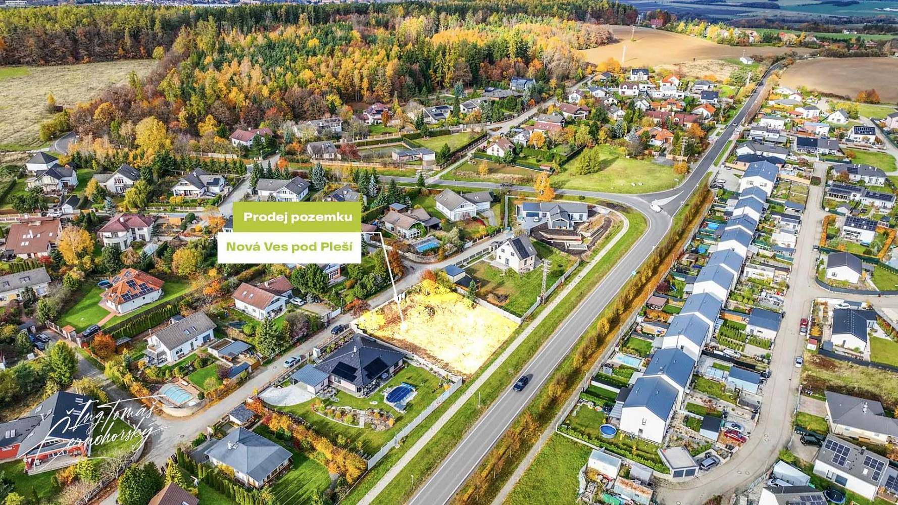 Prodej stavebního pozemku 1 201 m² – fotografie 2