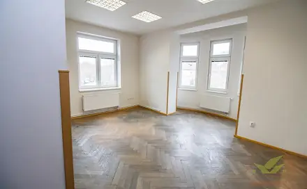 Pronájem kanceláře 60 m², Hruškova, Plzeň - Jižní Předměstí