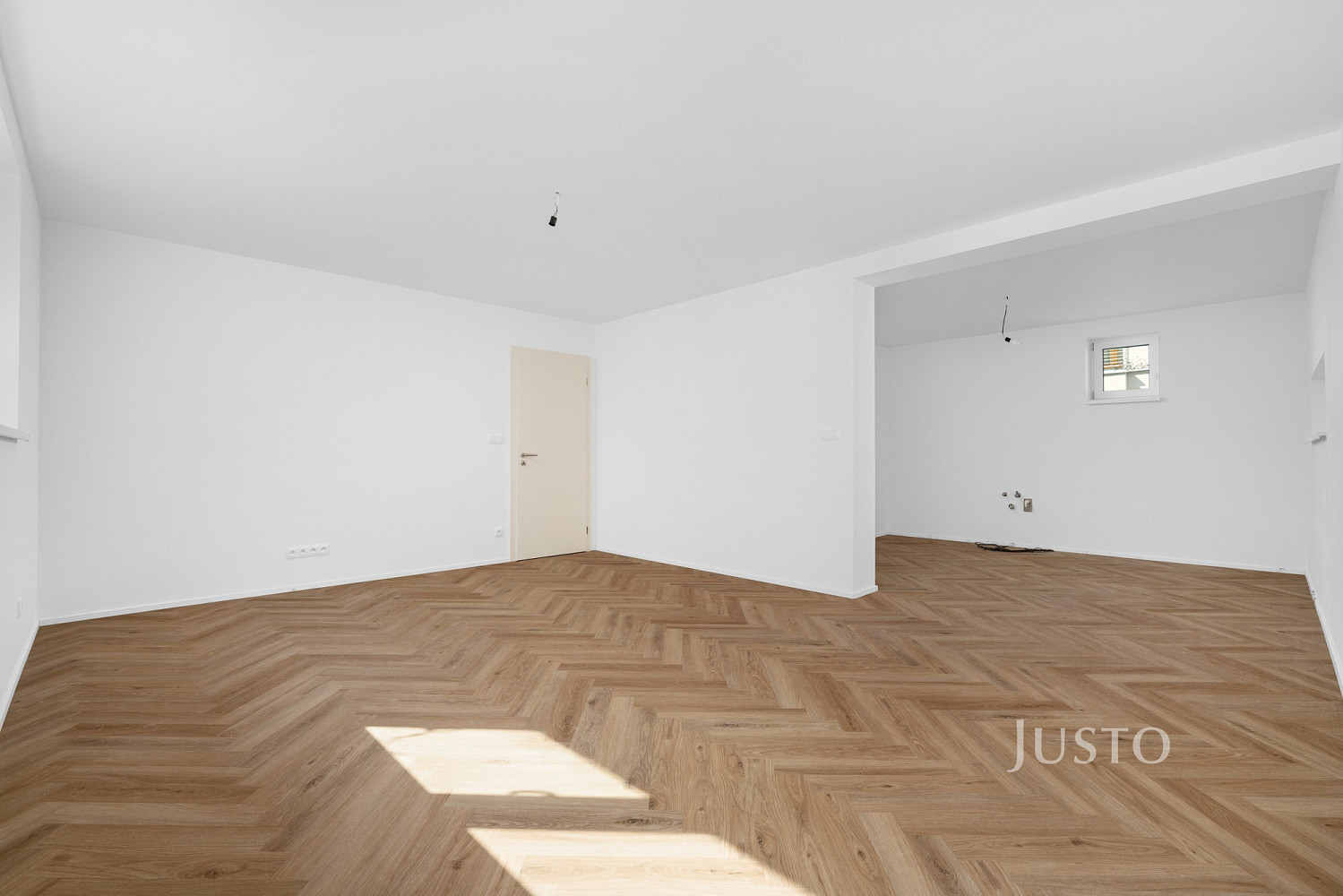 Prodej bytu 2+1 80 m² – pohled 2