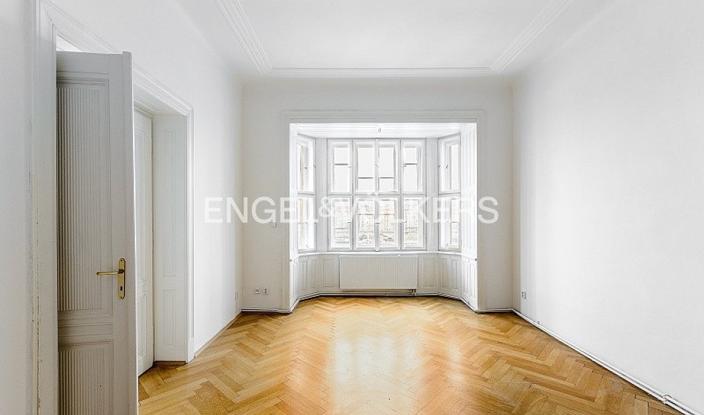 Pronájem bytu 3+kk 83 m², Praha – náhled fotky 3