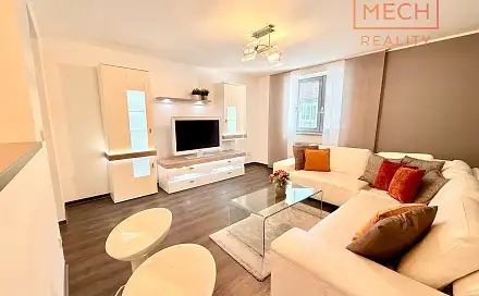 Pronájem bytu 2+1 53 m², Janáčkova, Znojmo