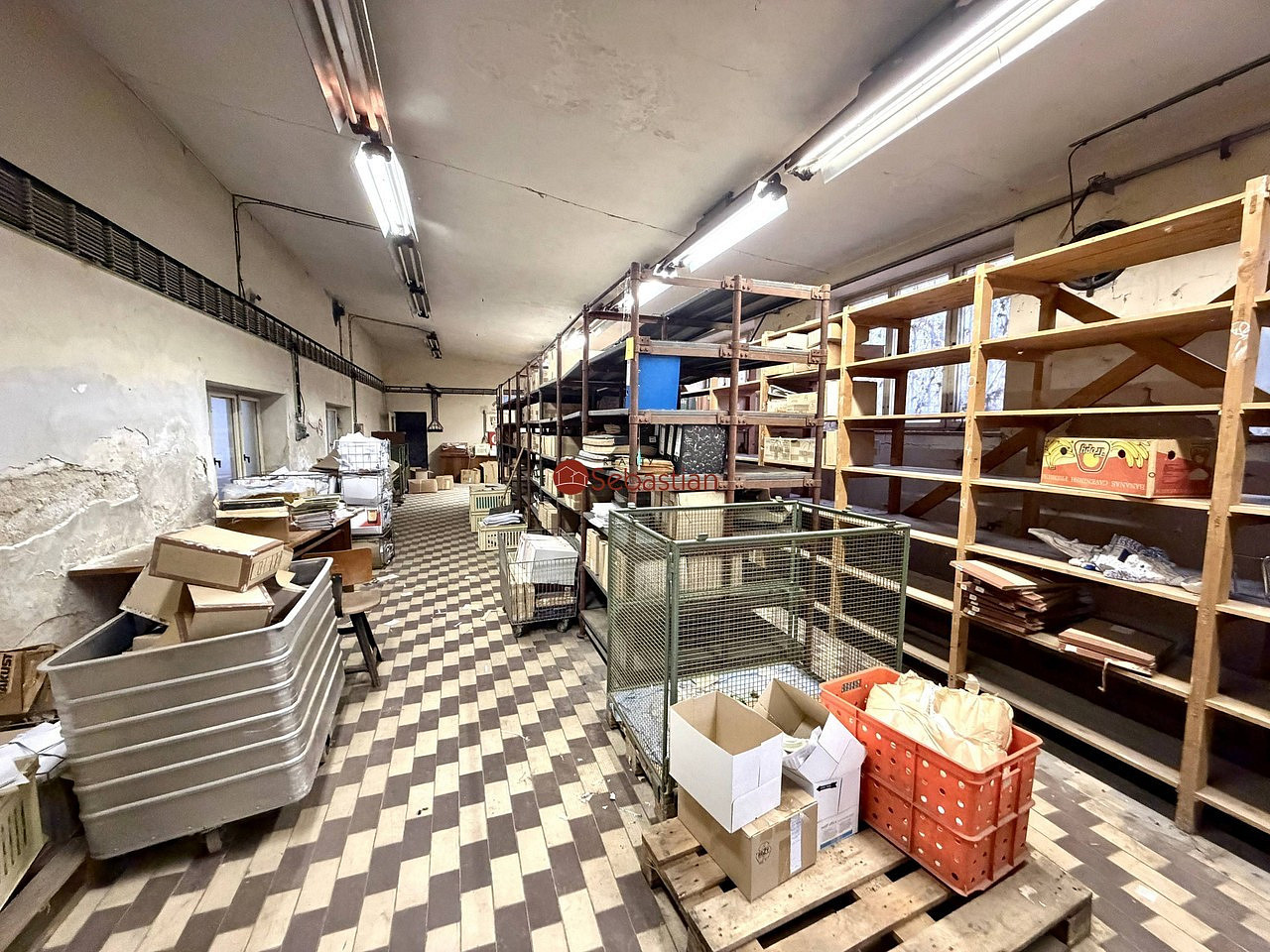 Pronájem skladovacích prostor 139 m²