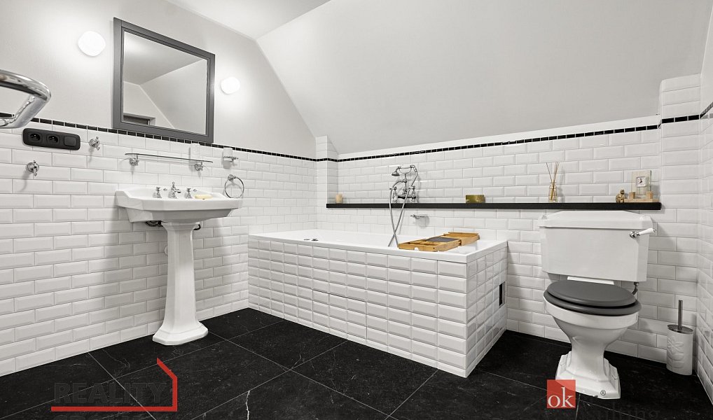 Prodej domu 231 m² s pozemkem 2 229 m², Nejdek – náhled fotky 46