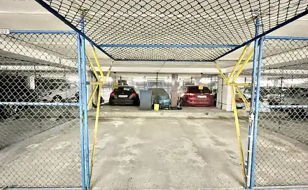 Garážové stání v rezidenční čtvrti v blízkosti OC Arkády Pankrác, Milevská, Praha 4 - Podolí