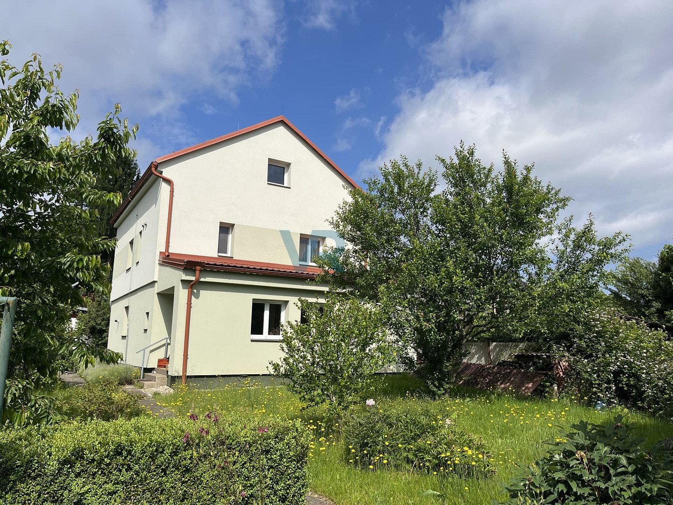 Prodej domu 140 m² s pozemkem 864 m²