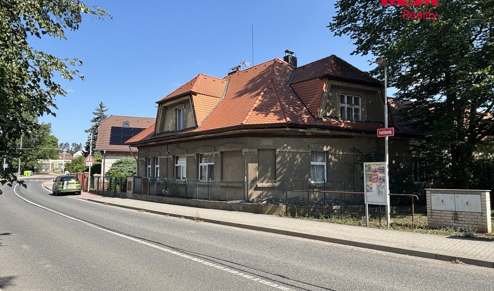 Prodej domu 300 m² s pozemkem 1 610 m², Králův Dvůr – náhled fotky 2