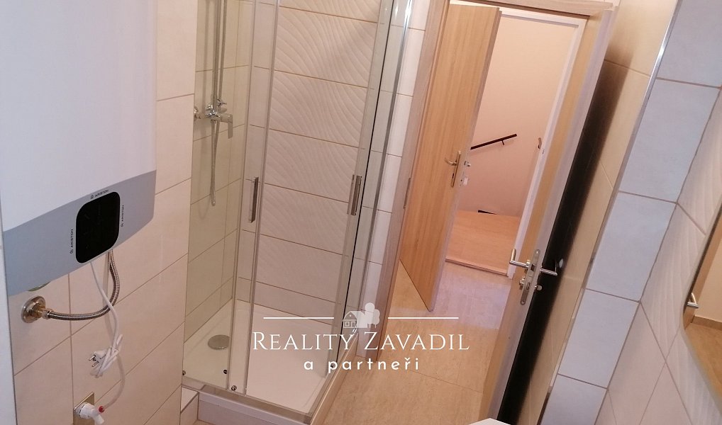 Prodej nájemního domu, činžáku 450 m², Pardubice – náhled fotky 7