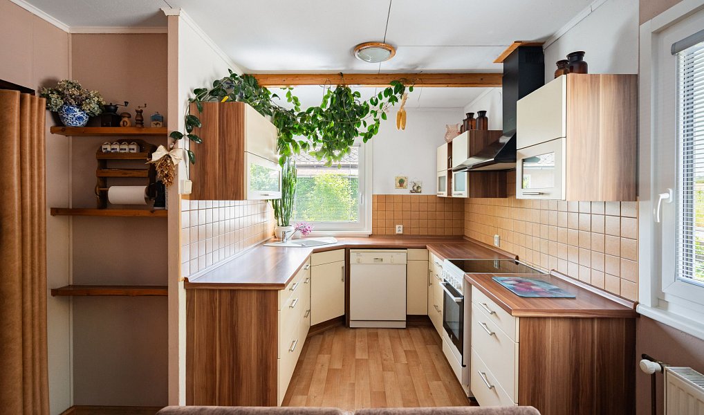 Prodej domu 244 m² s pozemkem 948 m², Velká Hleďsebe – náhled fotky 3