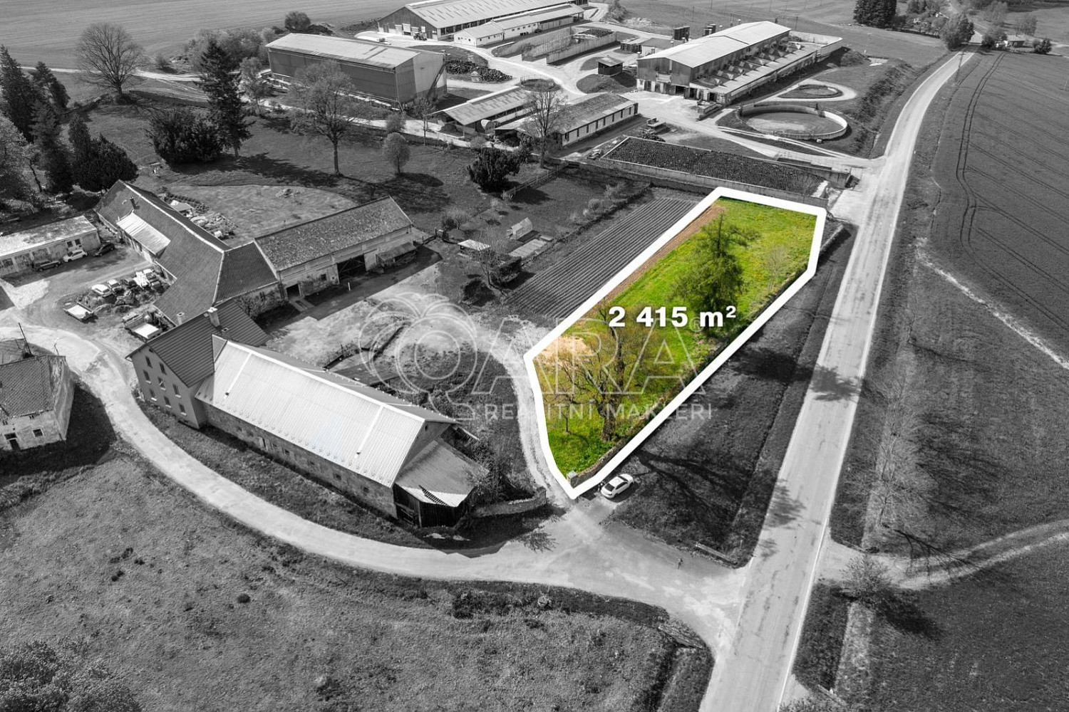 Prodej stavebního pozemku 2 415 m² – fotografie 5